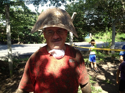 El Salvador Mud Omar