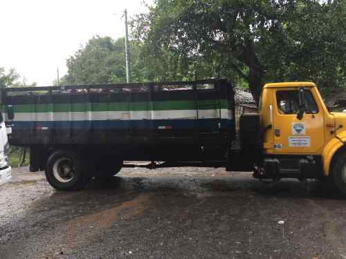 el-maderal-garbage-truck